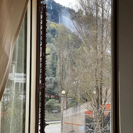 Rifugio Della Cascata Tatil Evi Collestatte