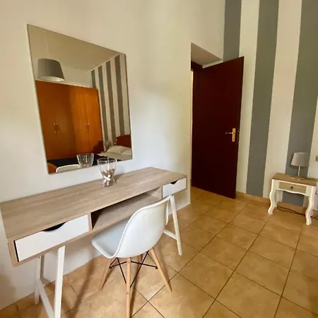 בית נופש Rifugio Della Cascata Collestatte