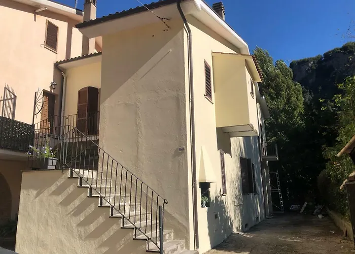 Rifugio Della Cascata Collestatte